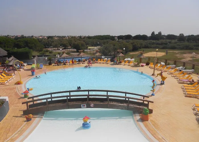 Parque de Campismo Bt - Le Soleia, Confort & Lumiere, 2 Ch, 2 Sdb, Entre Et Petite Camargue, Super Equipe 4*