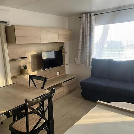 Bt - Le Soleia, Confort & Lumiere, 2 Ch, 2 Sdb, Entre Et Petite Camargue, Super Equipe 4*