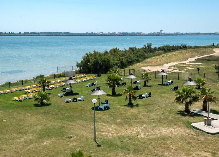 Bt - Le Soleia, Confort & Lumiere, 2 Ch, 2 Sdb, Entre Et Petite Camargue, Super Equipe