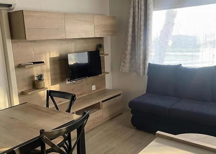 Bt - Le Soleia, Confort & Lumiere, 2 Ch, 2 Sdb, Entre Et Petite Camargue, Super Equipe 4*